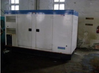 海口康明斯150kw大型柴油二手发电机组 海口康明斯150kw大型柴油二手发电机组